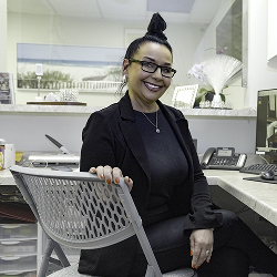 Aneta Salgado 22 Administrative Manager in Park Ridge IL Aneta Salgado