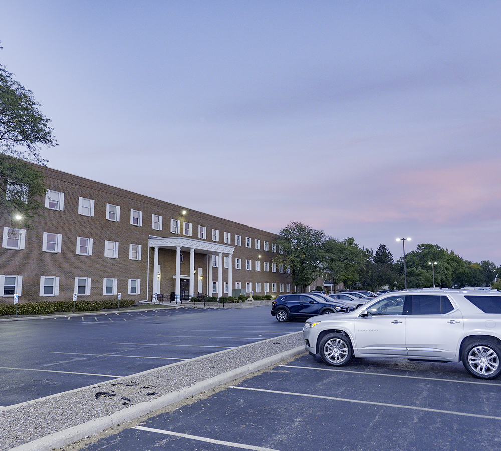 Home 32 Dental Office Parking Lot in Park Ridge IL